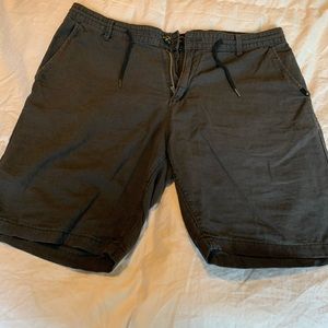 Size 34 quiksilver shorts